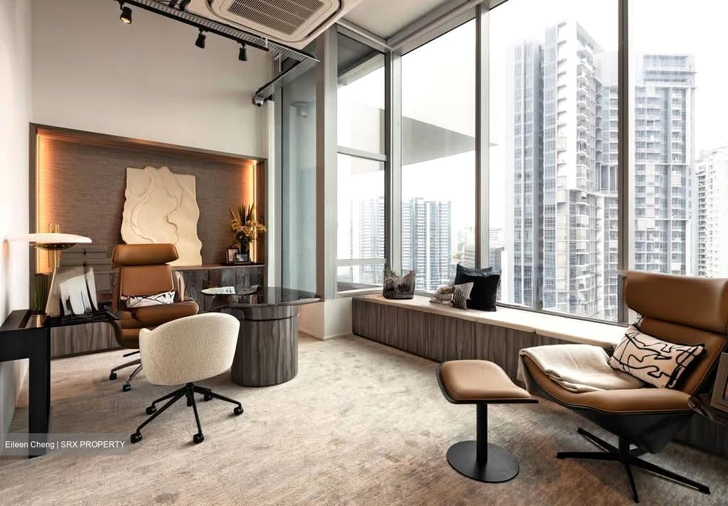 Arc 380 (D8), Office #626832591